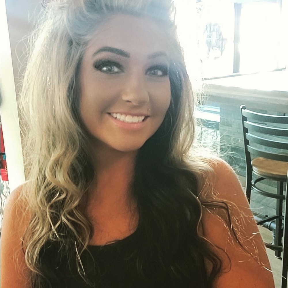 Meet your Posher, Jessica